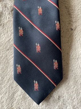 Briar Navy Tie with Red and Cream Regimental Stripes Royal guard